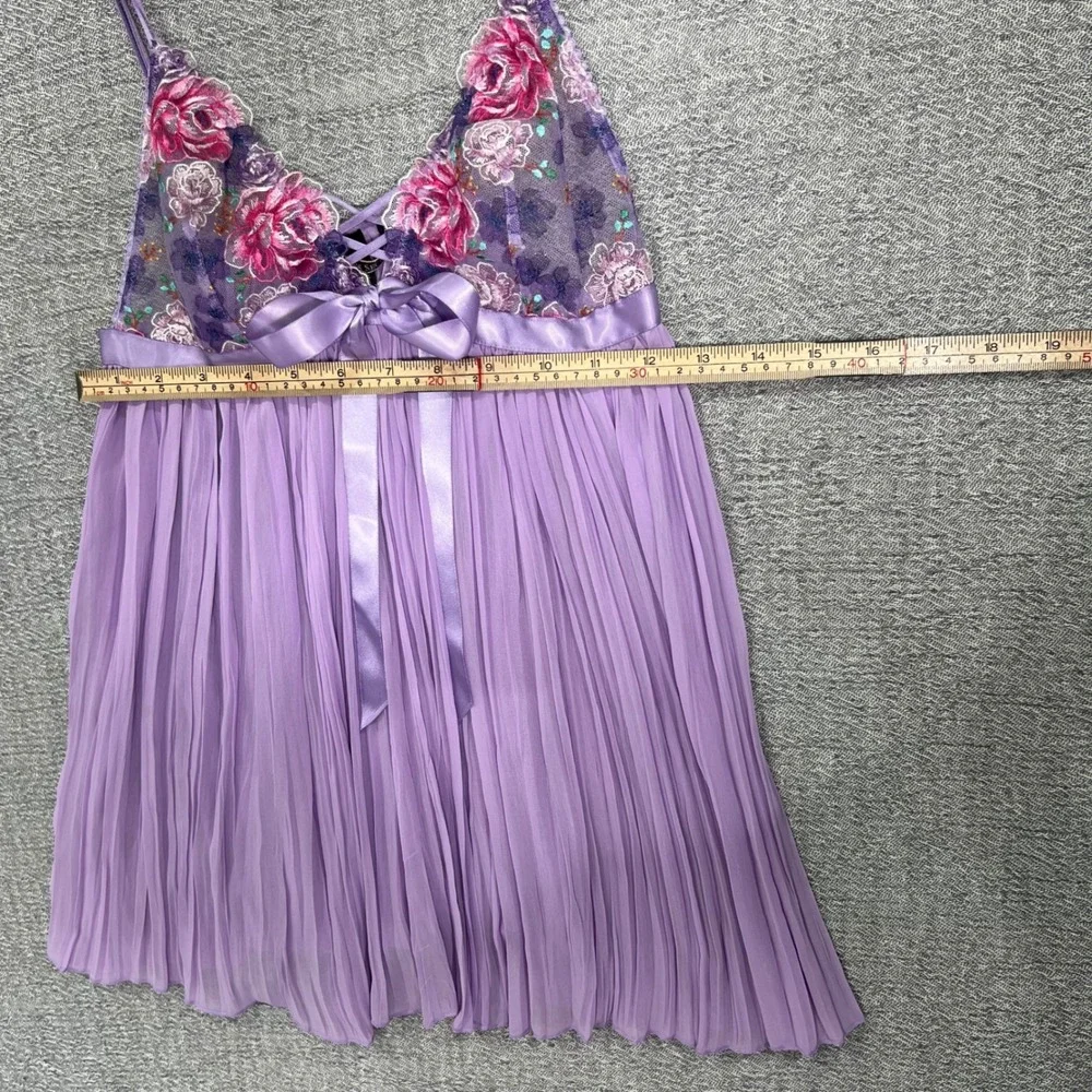 Victoria's Secret RARE Embroidery Babydoll Pleated Slip Chemise Dress S Lavender